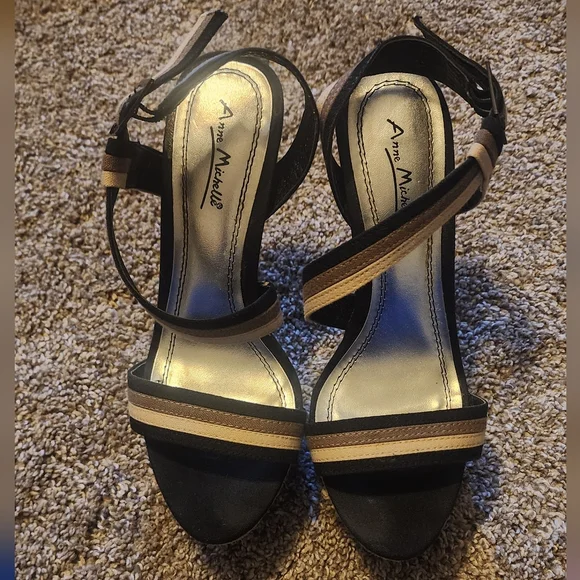 Anne Michelle Platform Heels Sandals - Picture 3 of 7